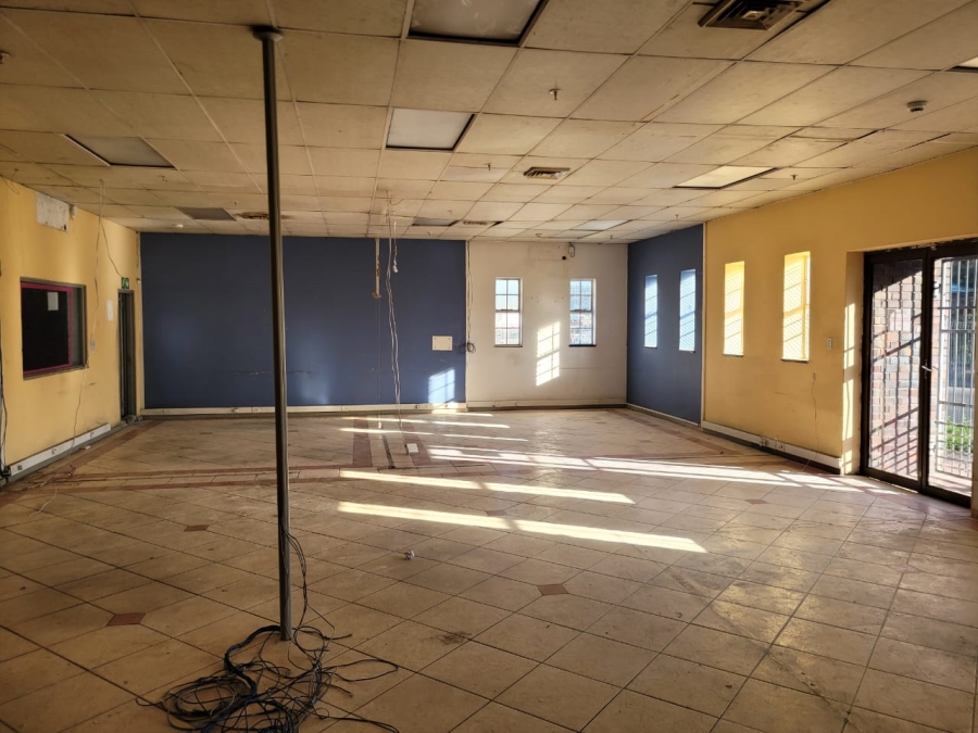 To Let Commercial Property for Rent in Bellville South Industria Western Cape